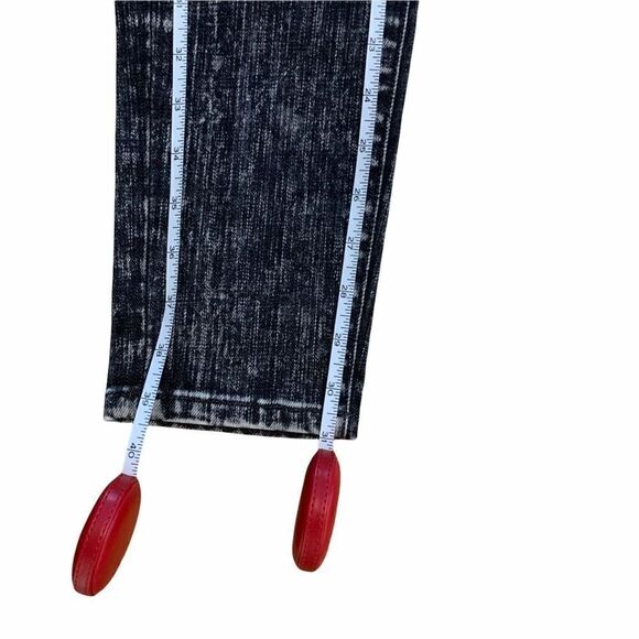 NWOT Kova & T Acid washed Sandy jeans - Picture 8 of 10